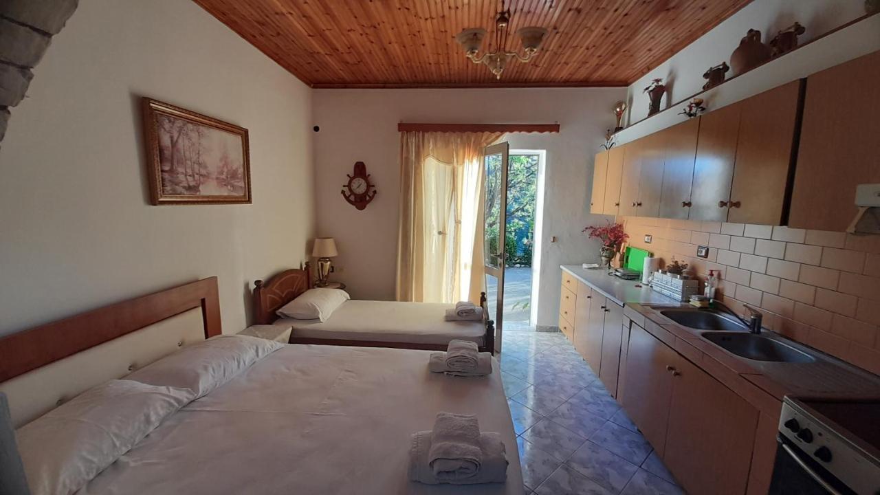 شقة Honey-House “Kastrioti” Përmet المظهر الخارجي الصورة