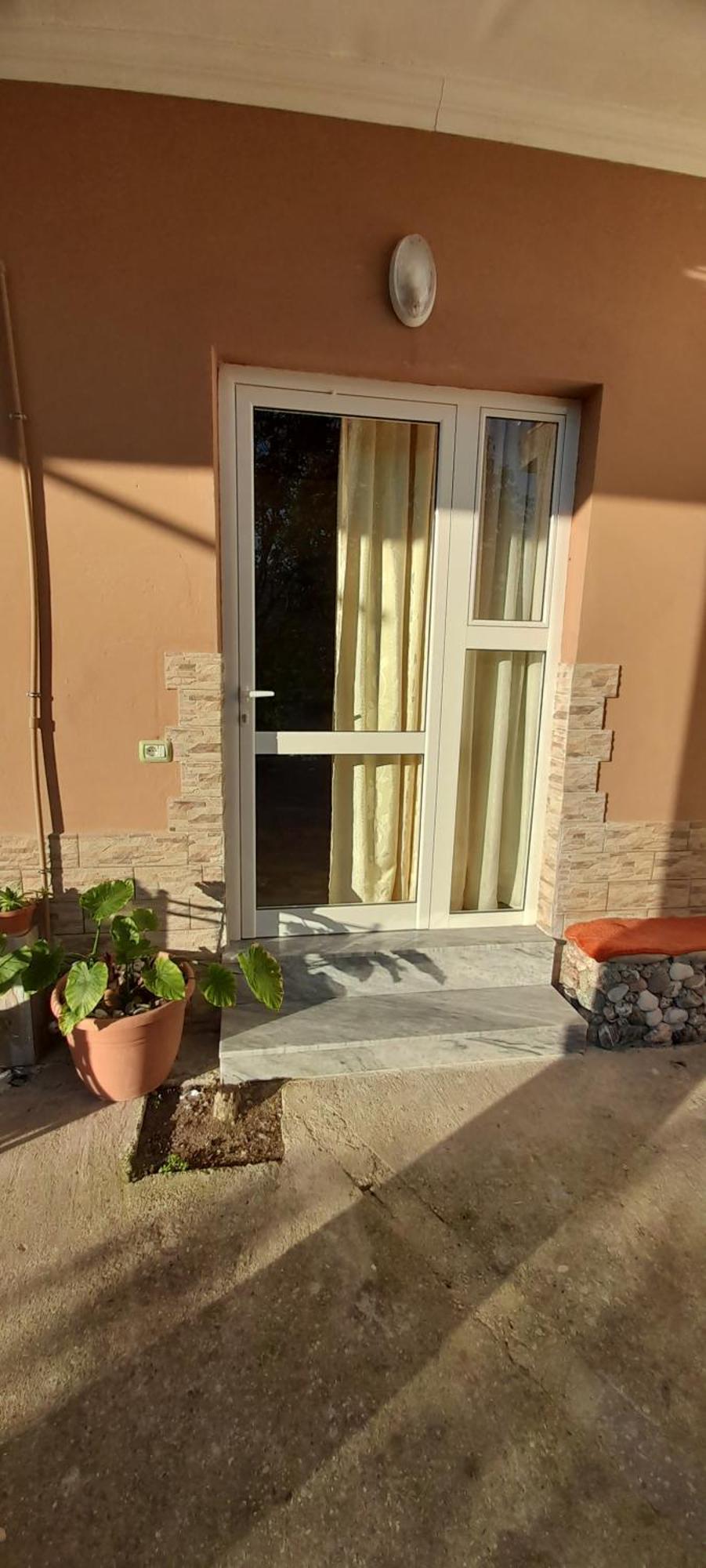 شقة Honey-House “Kastrioti” Përmet الغرفة الصورة